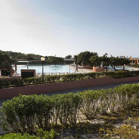 Attractive Mobile Home In Sorso With Shared Pool בית נופש סורסו