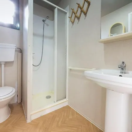 Attractive Mobile Home In Sorso With Shared Pool * סורסו